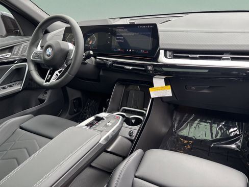 Used 2026 BMW X2 xDrive28i w/ Technology Package AWD/4WD image 9