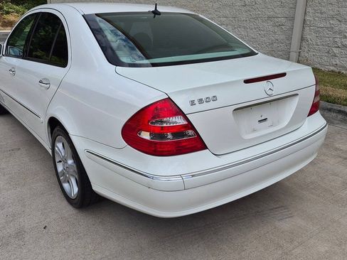 Used 2005 Mercedes-Benz E 500 Sedan image 5