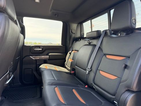 Used 2022 GMC Sierra 3500 AT4 w/ AT4 Preferred Package AWD/4WD image 27