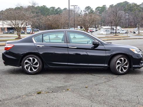 Used 2016 Honda Accord EX-L image 9