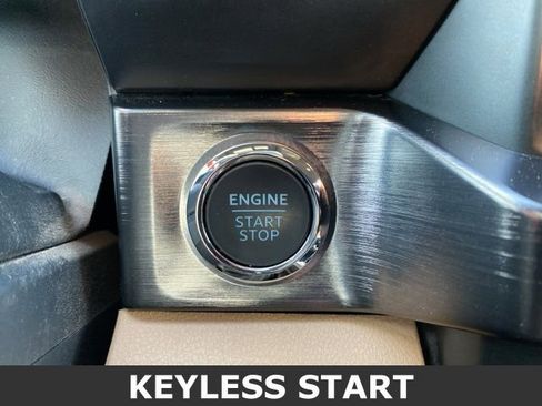 Used 2023 Ford F350 Lariat w/ Lariat Ultimate Package image 9