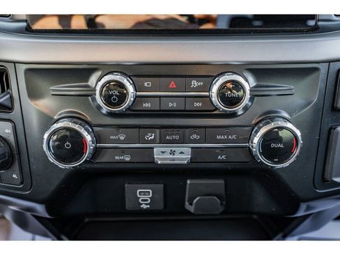 Used 2025 Ford F150 XLT w/ Equipment Group 301A Standard image 17