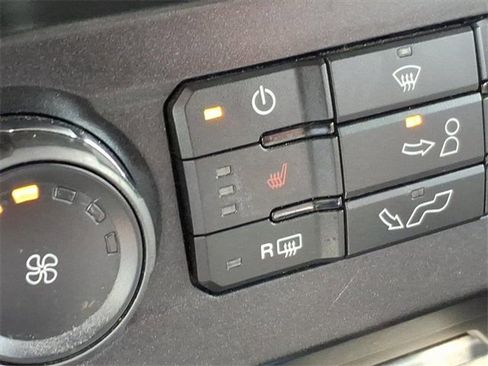 Used 2019 Ford F150 XLT w/ Equipment Group 302A Luxury image 7