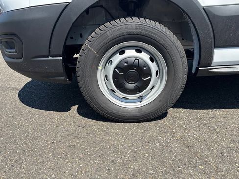 New 2025 Ford Transit 250 148 Medium Roof w/ Load Area Protection Package image 30