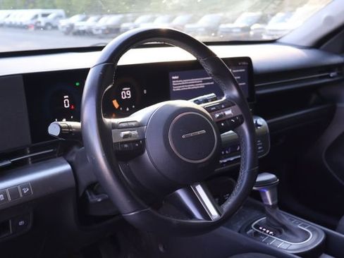 Used 2024 Hyundai Kona SEL AWD/4WD image 8