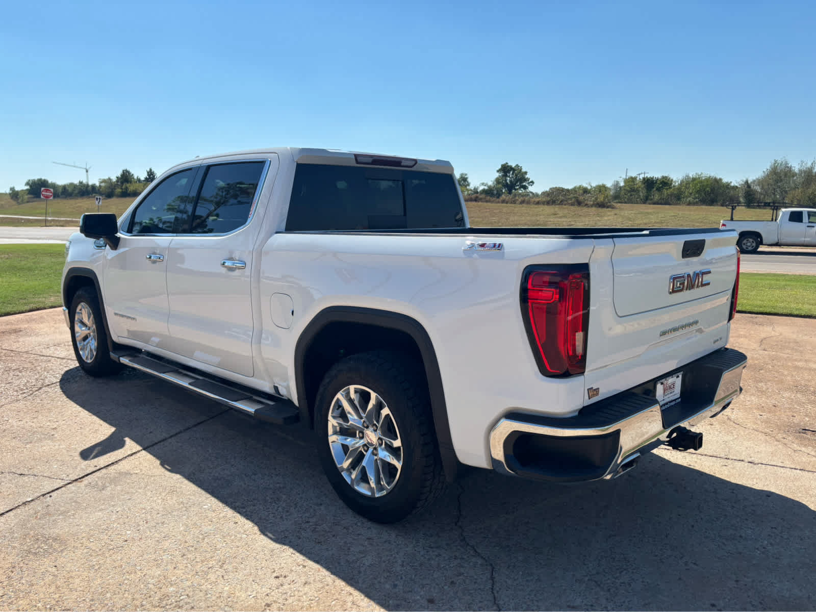 Used 2020 GMC Sierra 1500 SLT AWD/4WD image 5