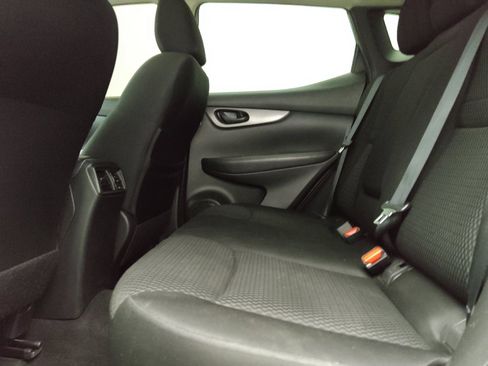 Used 2020 Nissan Rogue Sport S FWD image 18