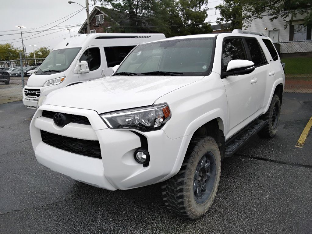 Used 2015 Toyota 4Runner SR5 Premium AWD/4WD image 2