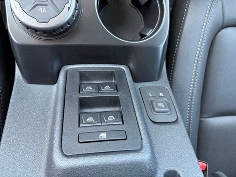 New 2025 Ford Bronco Badlands image 21