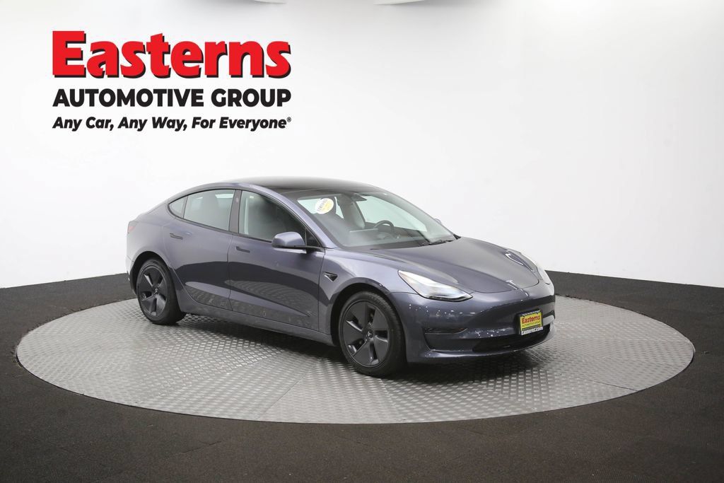 Used 2023 Tesla Model 3 Standard Range RWD image 45