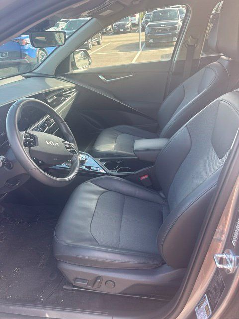 Used 2024 Kia Niro Wind FWD image 19