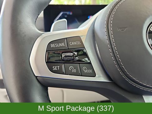 Used 2025 BMW X5 xDrive40i w/ M Sport Package AWD/4WD image 11