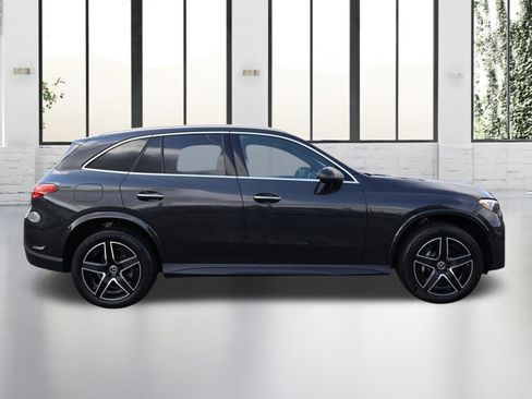 Certified 2025 Mercedes-Benz GLC 300 4MATIC image 6