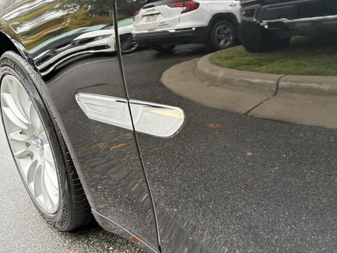 Used 2014 BMW 750Li xDrive image 16