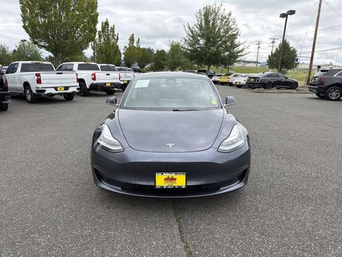 Used 2019 Tesla Model 3 Standard Range Plus RWD image 3