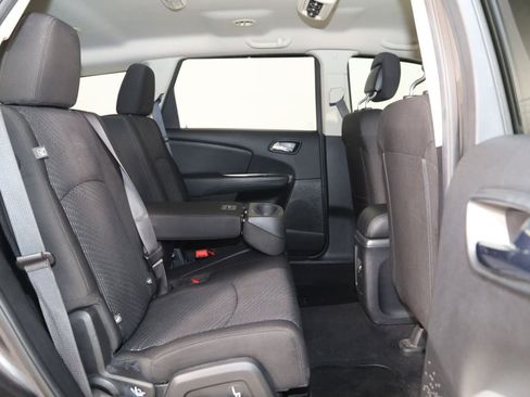 Used 2018 Dodge Journey SE w/ Popular Equipment Group FWD image 12