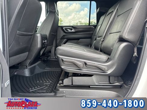Used 2023 Chevrolet Suburban LT RWD image 38