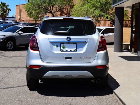 Used 2022 Buick Encore Preferred AWD/4WD image 11