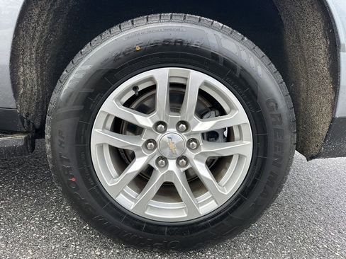 Used 2022 Chevrolet Suburban LT image 35