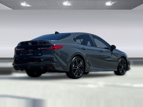 Used 2025 Toyota Camry XSE FWD image 8