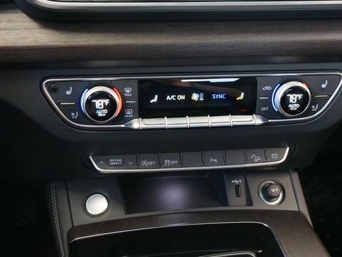 Certified 2025 Audi Q5 2.0T Premium Plus w/ Premium Plus Package image 24