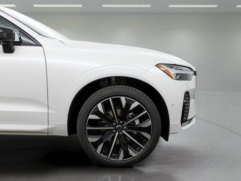 Used 2026 Volvo XC60 B5 Ultra w/ Protection Package Premier AWD/4WD image 31