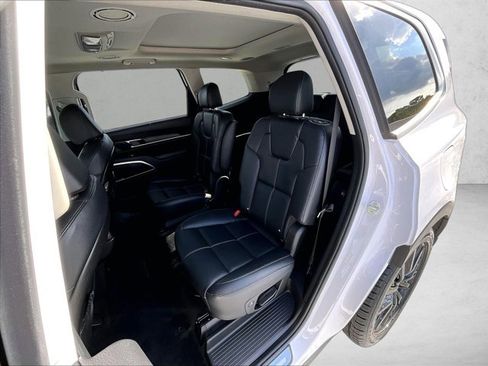 Used 2022 Kia Telluride SX w/ Towing Package FWD image 28