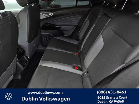 Used 2023 Volkswagen ID.4 Pro S image 11