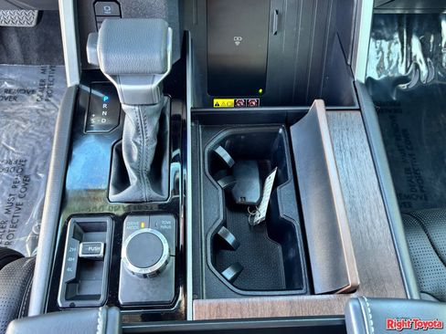 Certified 2025 Toyota Sequoia Capstone AWD/4WD image 30