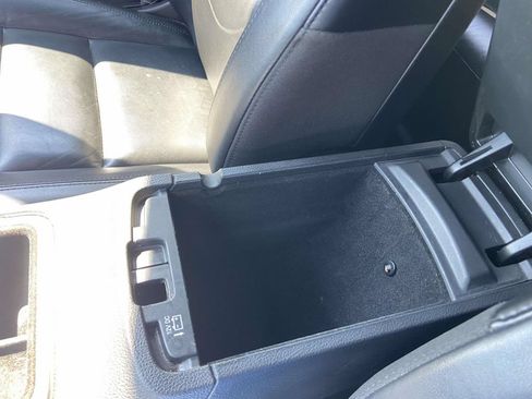 Used 2019 Jeep Grand Cherokee Limited RWD image 29