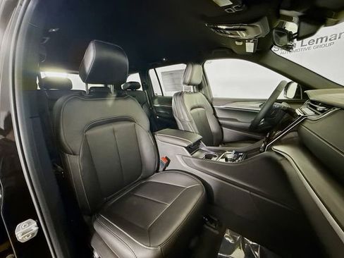 New 2025 Jeep Grand Cherokee Limited image 27