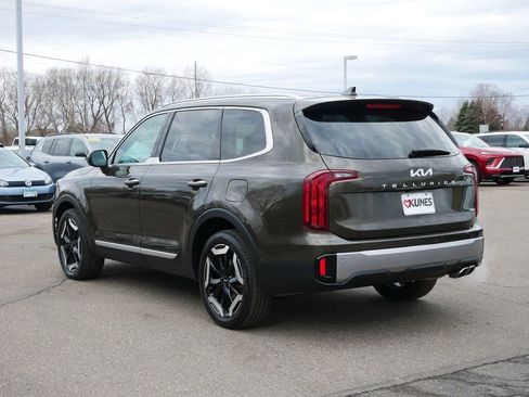 Used 2025 Kia Telluride S image 5