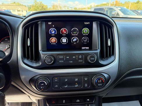 Used 2016 GMC Canyon SLE w/ SLE Convenience Package image 14