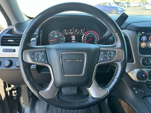 Used 2015 GMC Yukon Denali w/ Touring Package AWD/4WD image 19