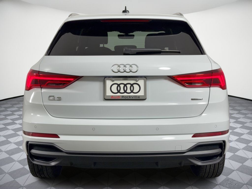 Used 2025 Audi Q3 2.0T Premium w/ Convenience Package AWD/4WD image 11