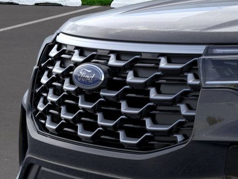 New 2026 Ford Explorer Platinum w/ LUX Leather Package image 17