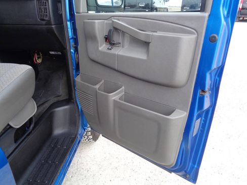 Used 2018 GMC Savana 3500 LT w/ LT Preferred Equipment Group image 22