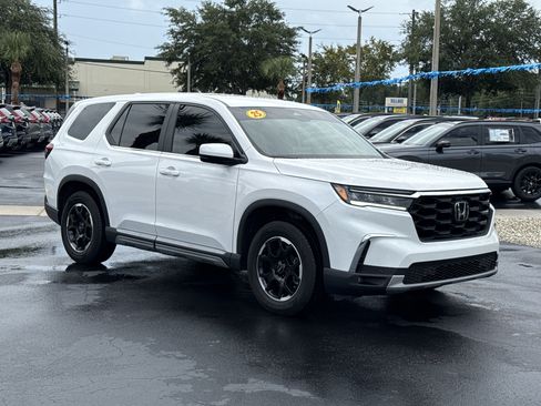 Certified 2025 Honda Pilot EX-L image 5