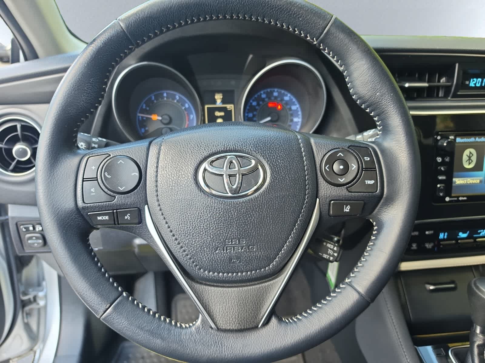 Used 2018 Toyota Corolla iM w/ All-Weather Mat Package FWD image 17