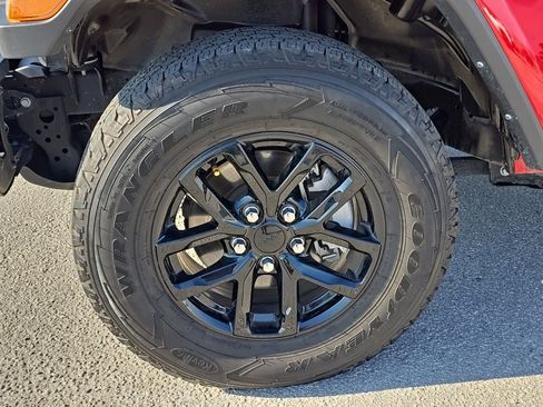 Used 2023 Jeep Wrangler Unlimited Sport w/ LED Headlamp & Fog Lamp Group image 7