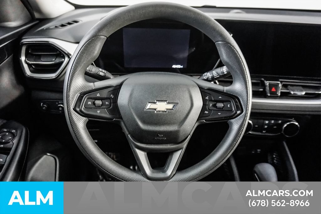 Used 2025 Chevrolet TrailBlazer LT FWD image 24