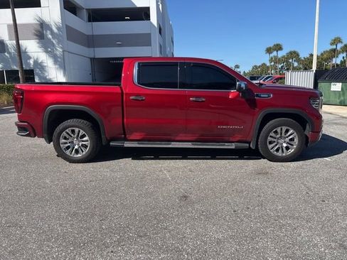 Used 2024 GMC Sierra 1500 Denali w/ Technology Package AWD/4WD image 2