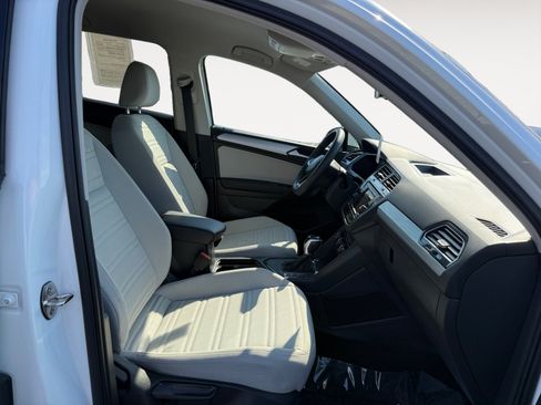Certified 2022 Volkswagen Tiguan S FWD image 19