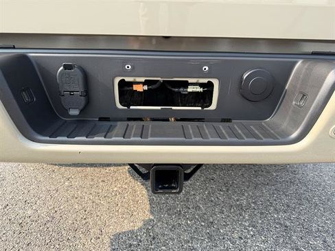 Used 2021 Chevrolet Colorado Z71 AWD/4WD image 25