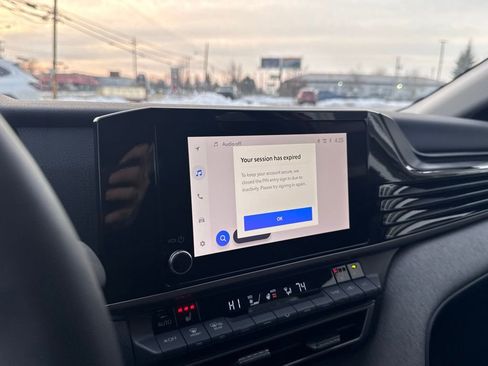 Used 2025 Toyota Camry LE image 20