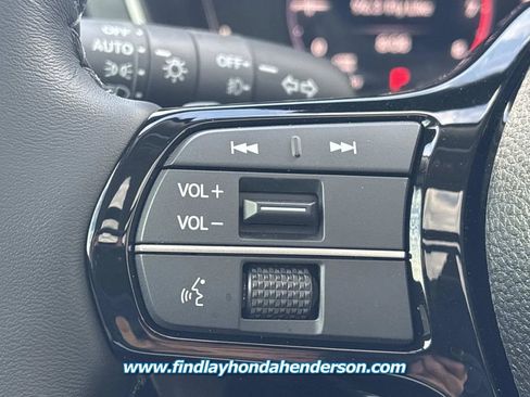 New 2026 Honda Pilot Touring image 13