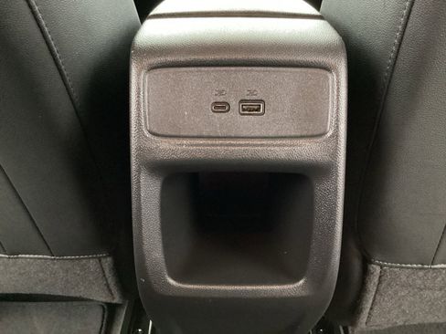 Used 2025 Chevrolet Trax LT image 27