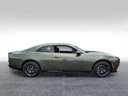 Used 2026 Dodge Charger Scat Pack w/ Blacktop Package AWD/4WD image 4