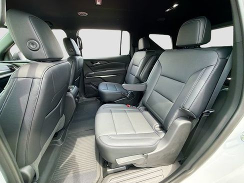 New 2026 Chevrolet Traverse LT w/ Driver Confidence Package AWD/4WD image 26