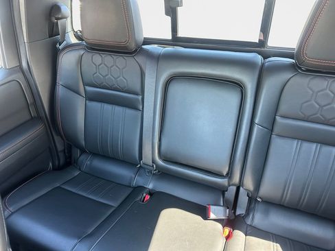 Used 2023 Nissan Frontier PRO-4X w/ Pro-4X Premium Package image 9